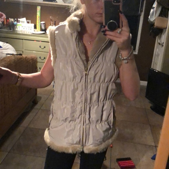 cashmere sweater vest - Picture 4 of 5